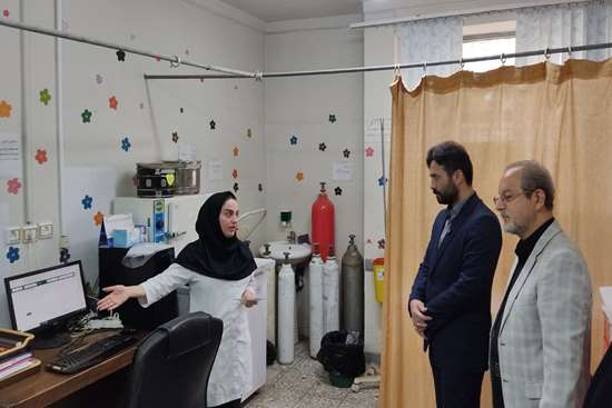 بازدید نماینده رشت و خمام از مرکز خدمات جامع سلامت شبانه‌روزی خشکبیجار