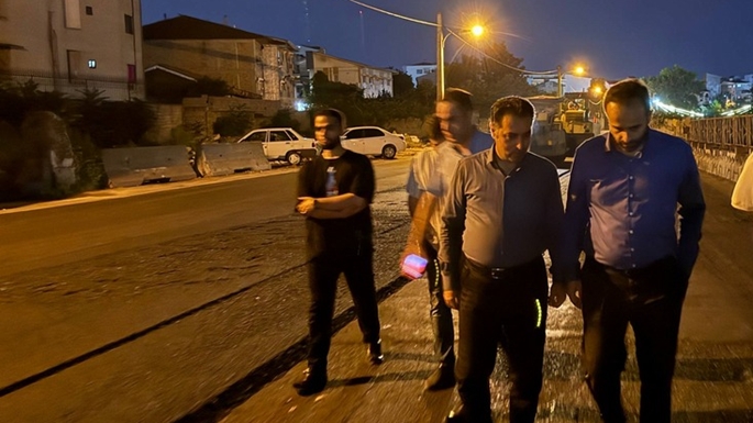 بازدید شهردار رشت از عملیات آسفالت خیابان جوان عزم جدی برای روکش گسترده در مناطق پنجگانه بازدید شهردار رشت از عملیات آسفالت خیابان جوان عزم جدی برای روکش گسترده در مناطق پنجگانه